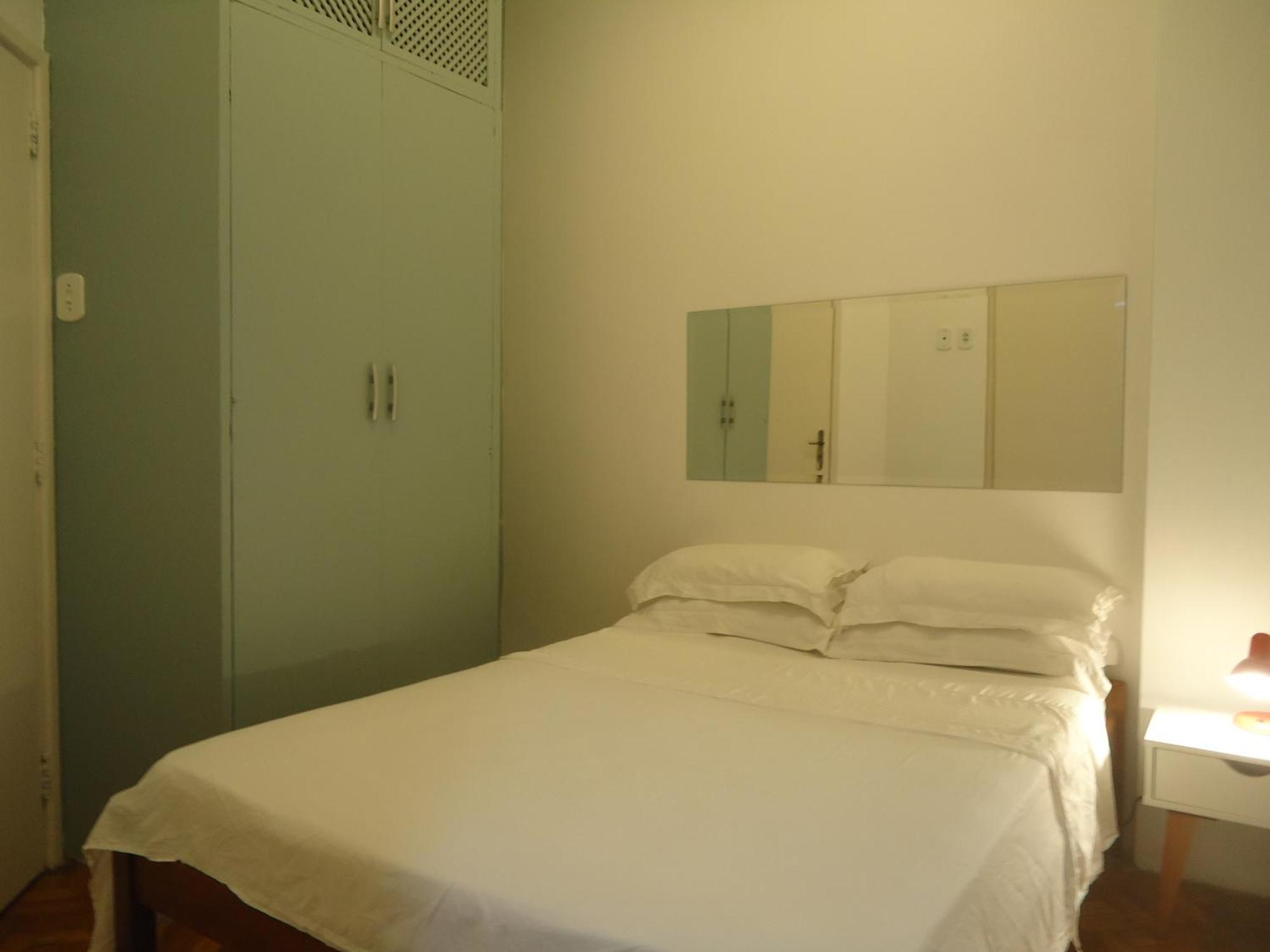 Apartamento Copacabana 3 Quartos Ar Cond A 2 Qds Da *